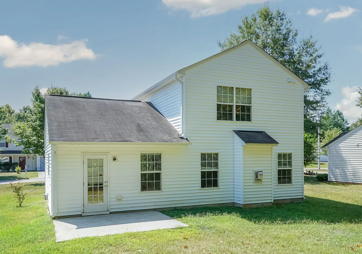Large 3 Bedroom home in Sanford — Photo 1