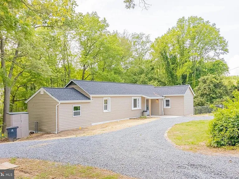 1816 Maple Ln — Photo 21