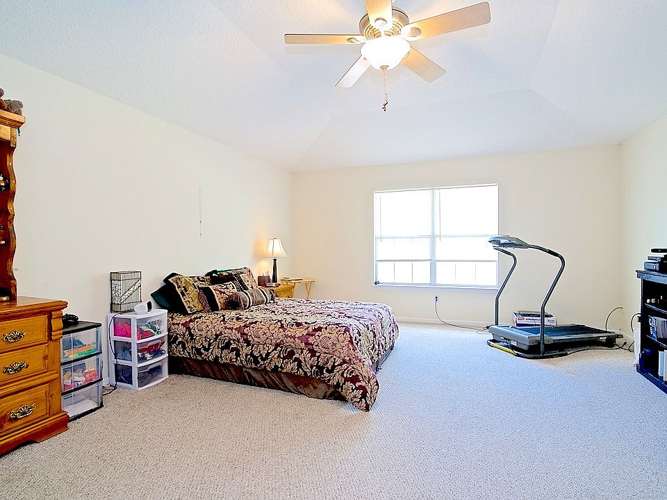 1st image of 549 Alice Cove Ct