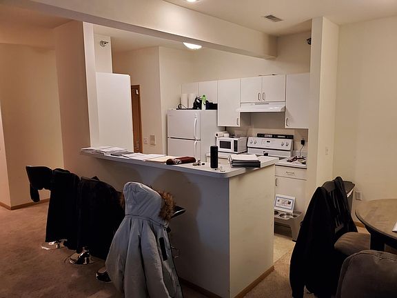 3rd image of 2601 Old Camden Sq #207