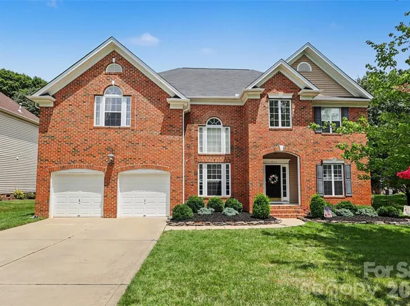 5933 Checkerberry Ln, Huntersville, NC 28078
