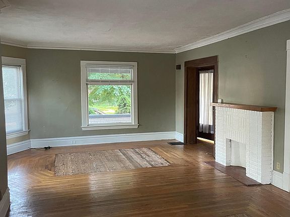 5th image of 1-1221 Hope St SE #1