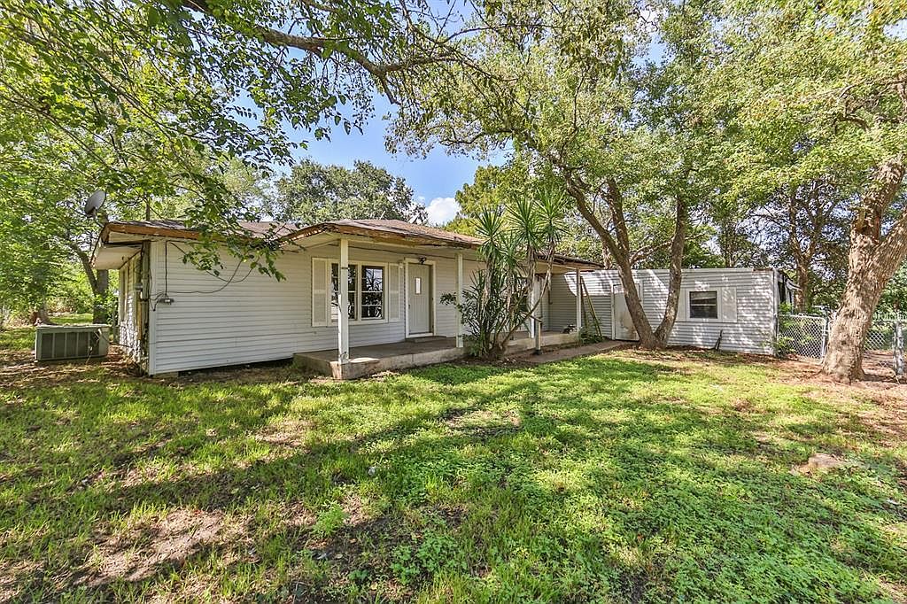 3406 Park St, Damon, TX 77430 Zillow