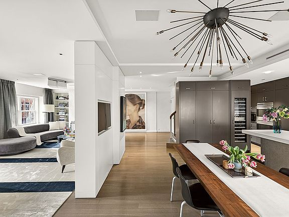 4th image of 53 E 66th St #Pha