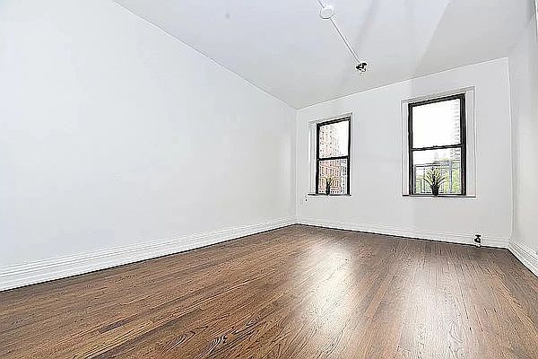 1st image of 301 E 95th St APT 2A