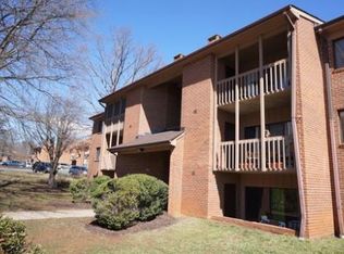 128 Turtle Creek Rd APT 10, Charlottesville, VA 22901