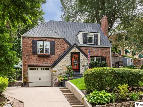 609 S 57th St, Omaha, NE 68106