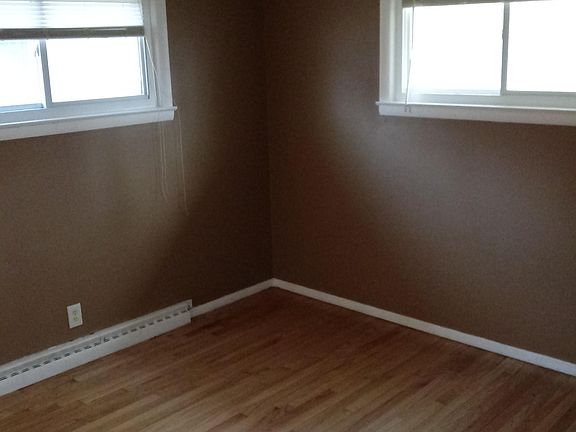 4th image of 5533 N Argyle Ave