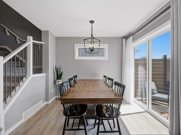 4th image of 11 Linden Pl