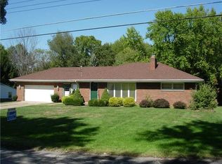 560 Morningstar Dr, Ellwood City, PA