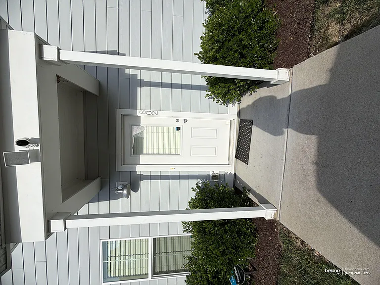 802 Briar Cir — Photo 8