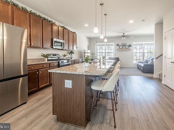 4th image of 1509 Paige Pl