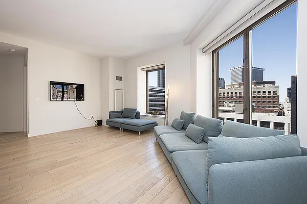 Rented by Evans Real Estate | media 19