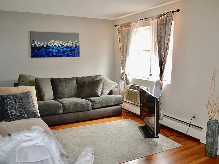 133 Heath St #16 — Photo 7