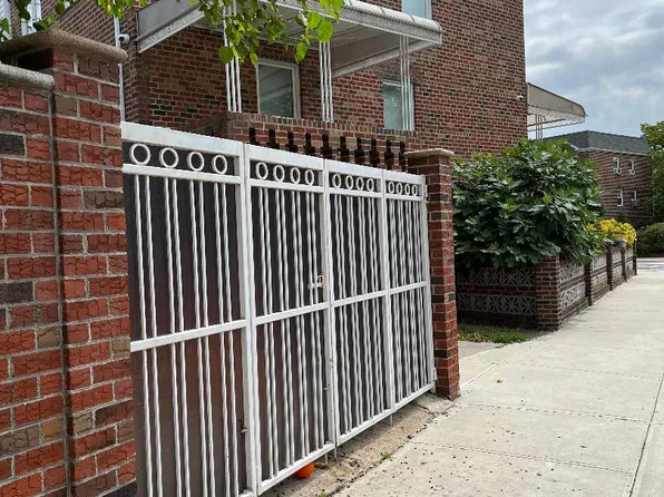 342 Bay 11th Street image 4 of 8