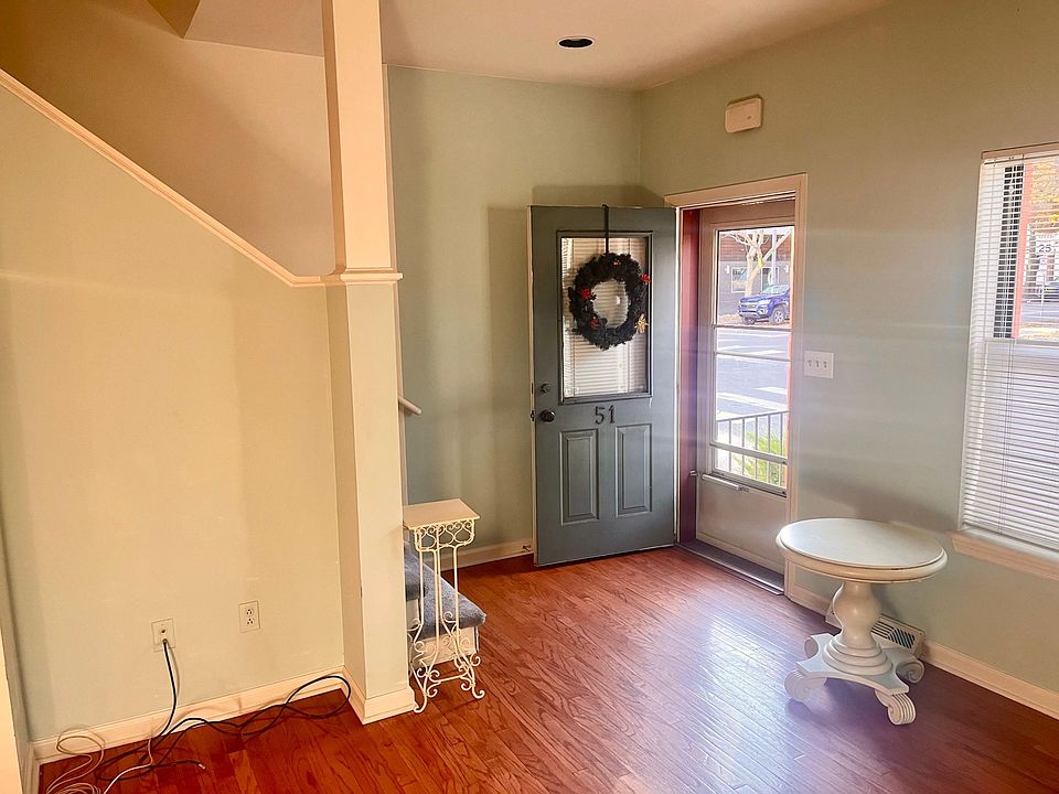 1st image of 51 S 17th St #51