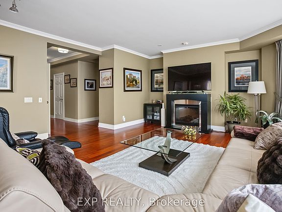4th image of 25 Kingsbridge Garden Cir #2709