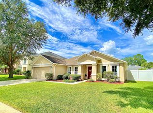 706 Wakeview Dr, Orange Park, FL 32065