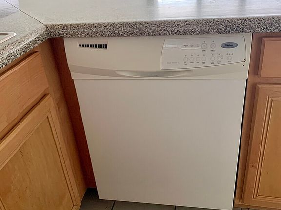 5th image of 6030 N Sheridan Rd APT 803