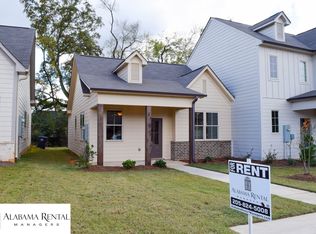 241 The Heights Dr, Calera, AL 35040