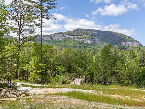 3rd image of 206 Sanctuary View Trail