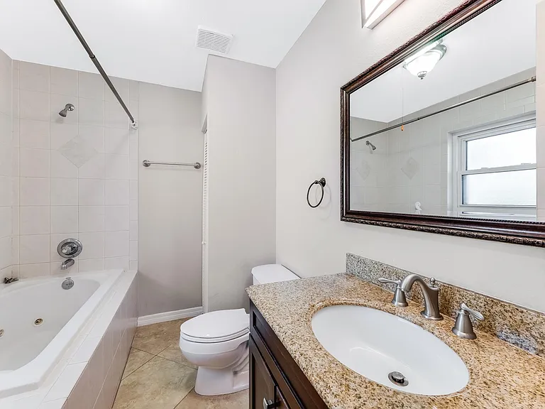 2250 Bougainvillea St — Photo 9