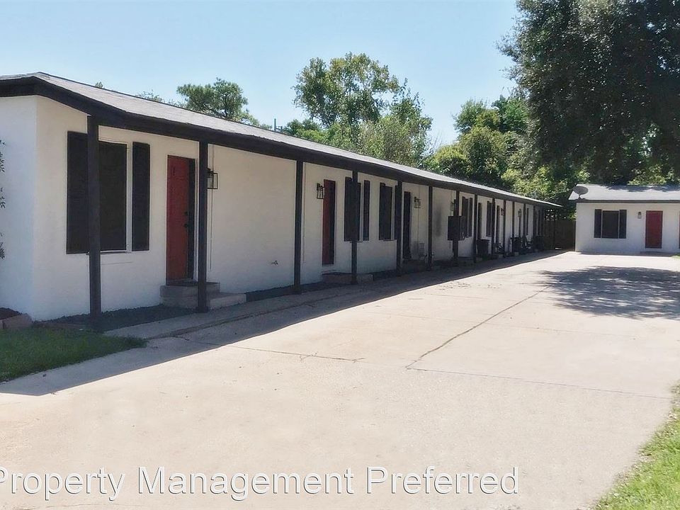 1st image of 817 5th Ave N #2