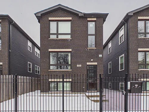 4745 S Michigan Ave #G Photo 1