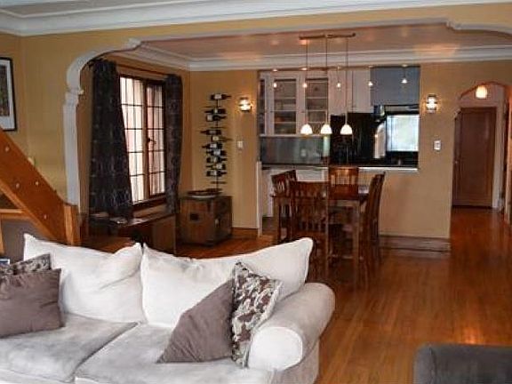 4th image of 1449 Penn St APT 3