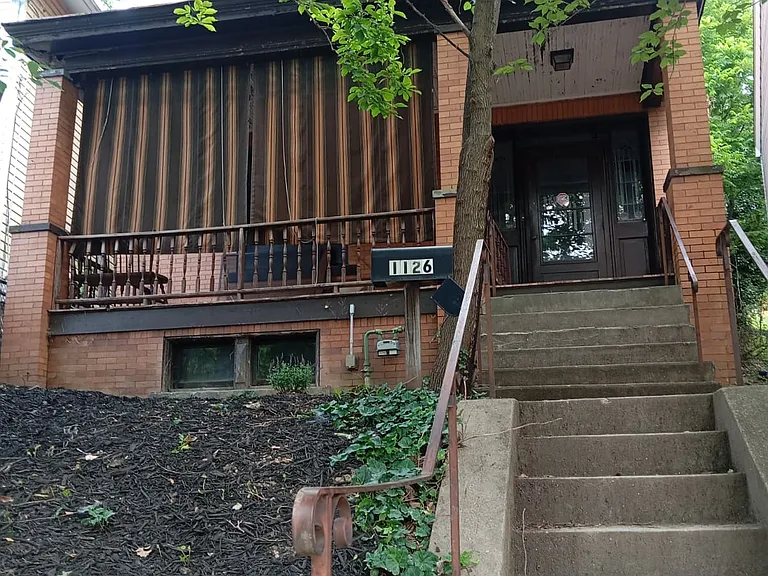 1126 Haslage Ave — Photo 1