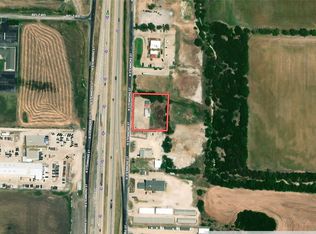 1404 N Stemmons St, Sanger, TX 76266