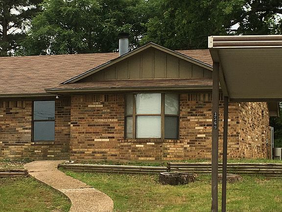 3rd image of 3569 Oak Hill Dr