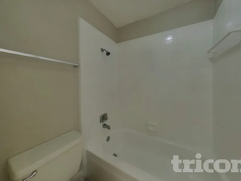 13307 Venice Cir — Photo 15
