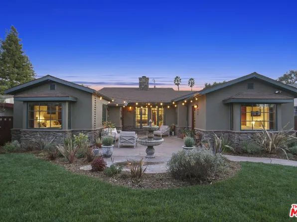 11820 Otsego St, Valley Village, CA 91607