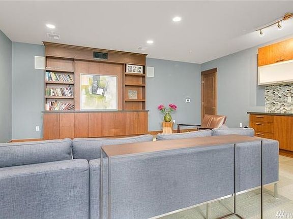 Lounge area