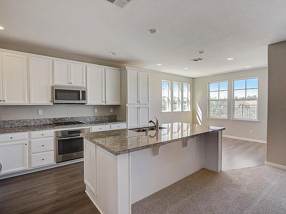 4th image of 4176 Vittorio Dr