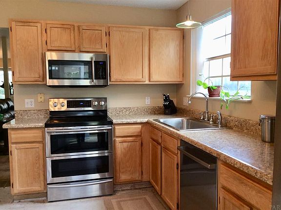 5th image of 1346 Sterling Point Pl