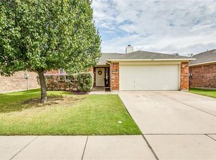 805 Buffalo Springs Dr, Fort Worth, TX 76140