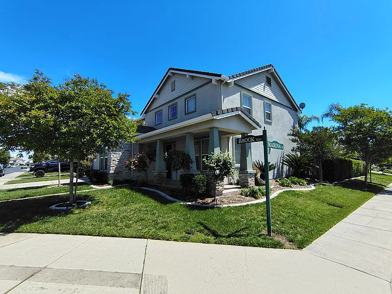 13606 Brook Way — Photo 2