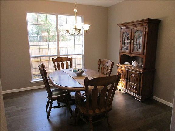 5th image of 4759 Park Downs Dr