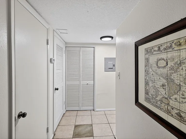 174 Springwood Cir #B — Photo 14