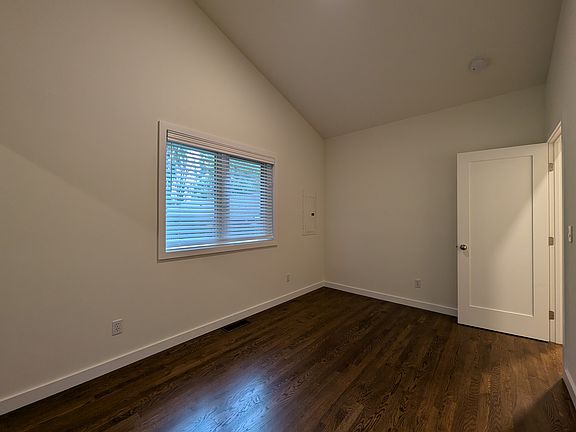 4th image of 12645 NE 87th St
