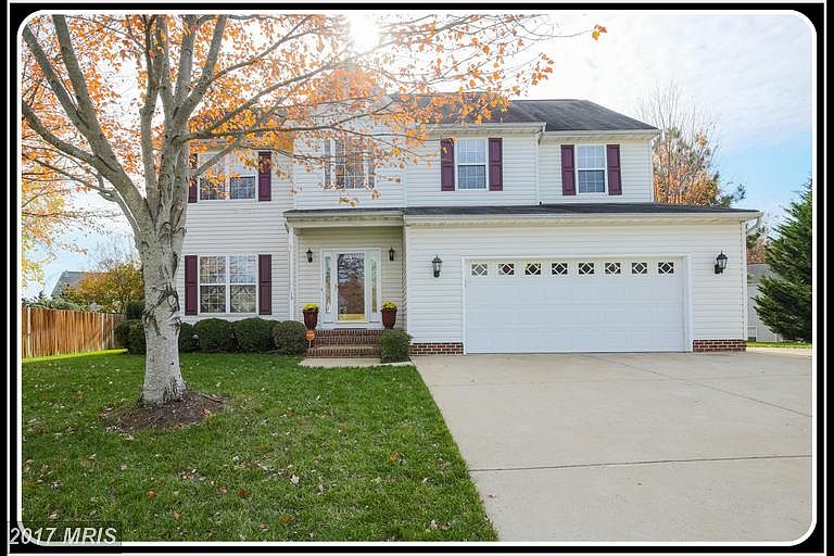 1st image of 15 Lotus Ln