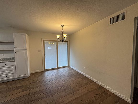 4th image of 1309 E 22nd St