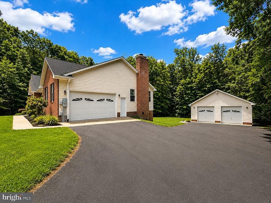 2nd image of 24490 Oak Valley Ln