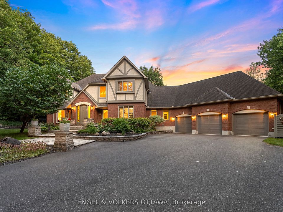 1st image of 5596 Scobie Cres