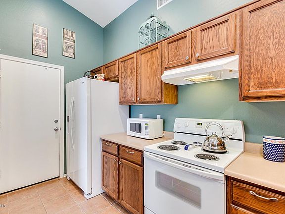 5th image of 15333 W Hope Dr