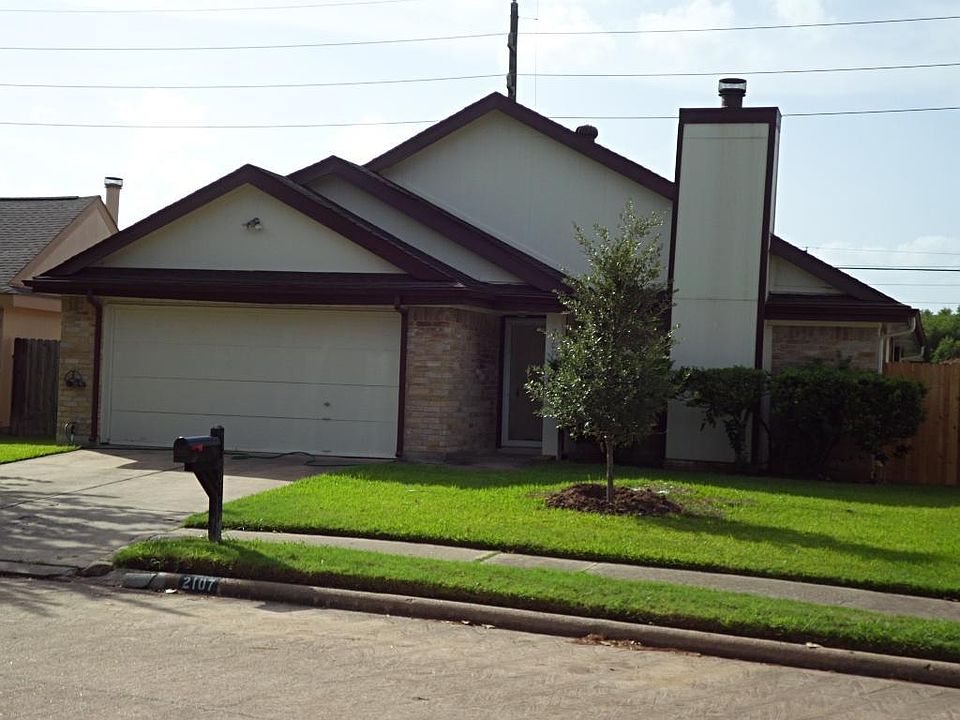 1st image of 2107 Highland Hills Dr
