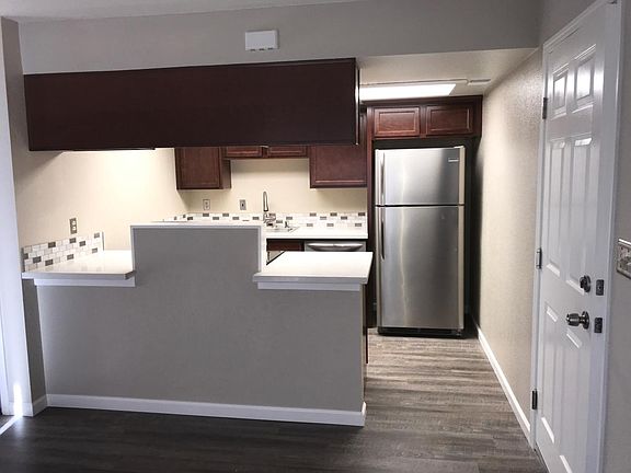 4th image of 5992 Merrywood Dr