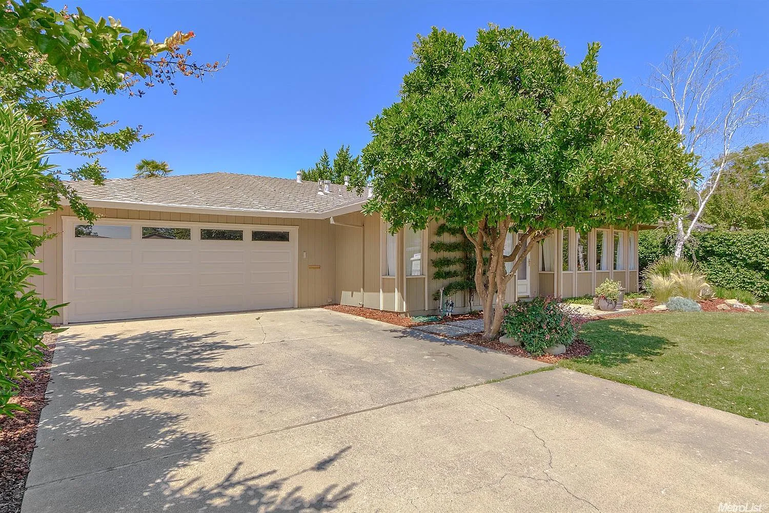 3109 Breton Ave photo 1